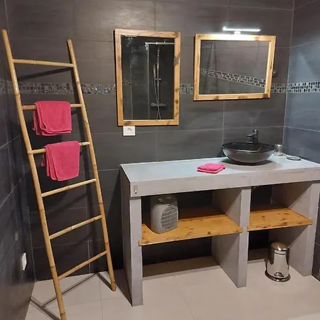Bed & Breakfast Des Roches Jacuzzi Privatif