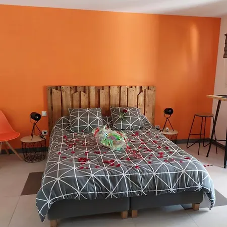 Bed & Breakfast Des Roches Jacuzzi Privatif *