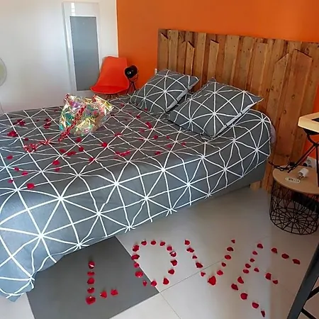 Bed & Breakfast Des Roches Jacuzzi Privatif Labeaume